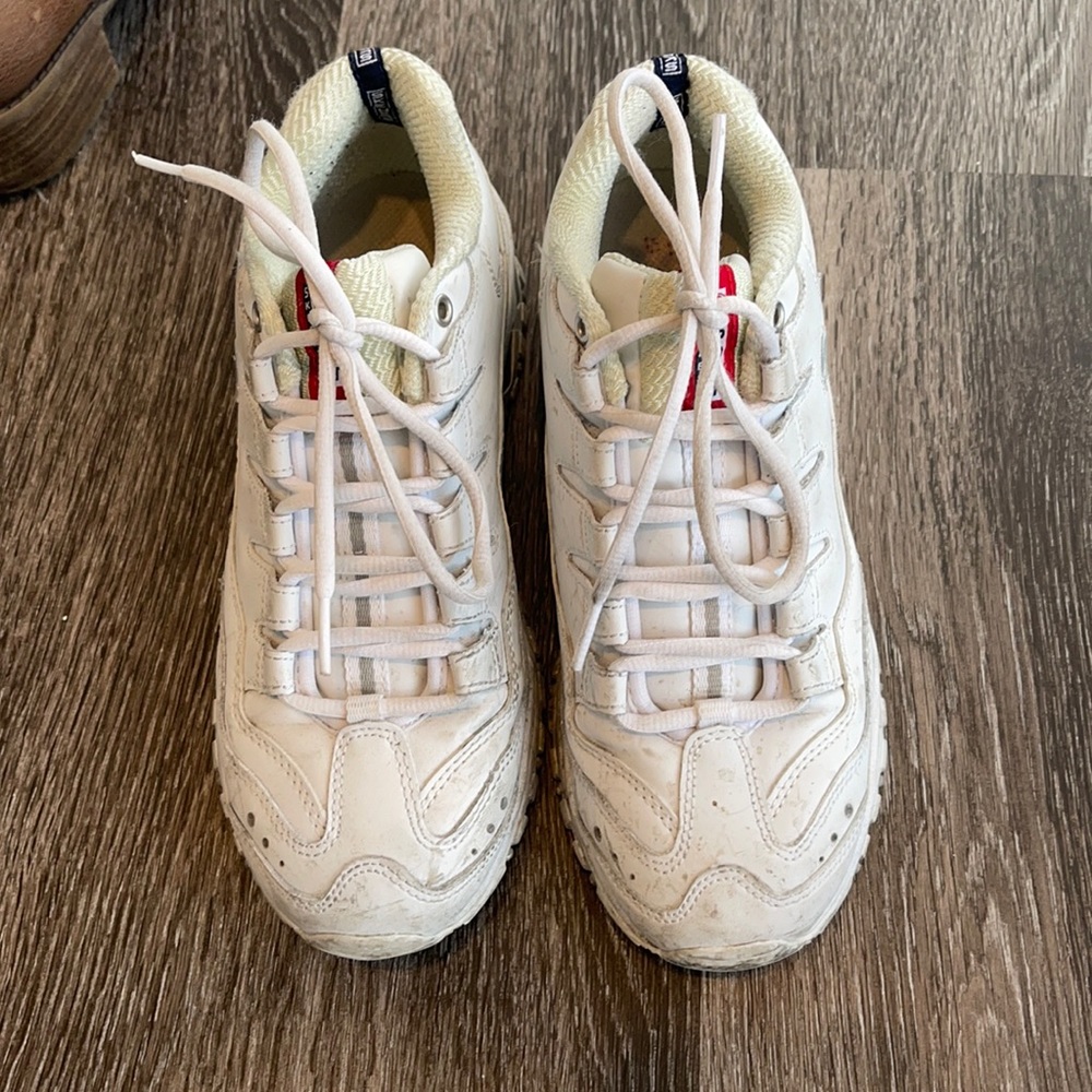 Sketchers shoes